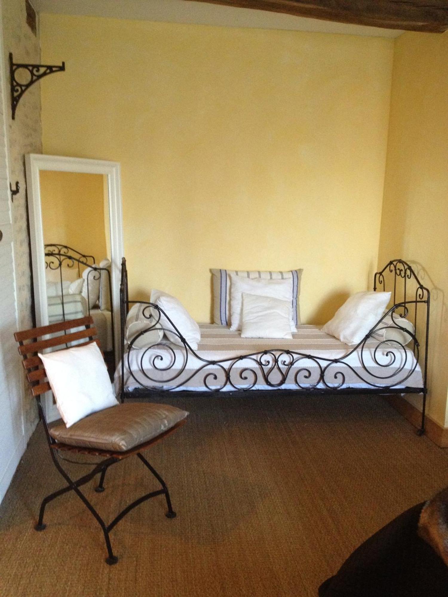 Logis Hotel La Grange Du Relais Коломбе-ле-дёз-Эглиз Экстерьер фото