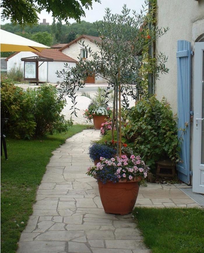 Logis Hotel La Grange Du Relais Коломбе-ле-дёз-Эглиз Экстерьер фото